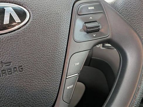 Used 2015 Kia Forte LX image 12