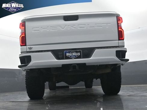 Used 2021 Chevrolet Silverado 2500 Custom w/ Custom Value Package AWD/4WD image 22