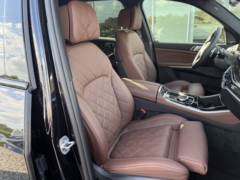 Certified 2025 BMW X5 sDrive40i w/ M Sport Package image 37