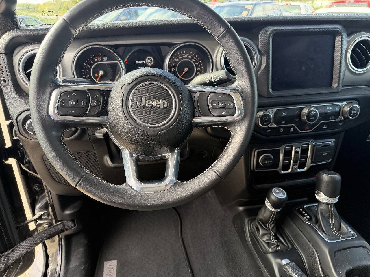 Used 2021 Jeep Gladiator Overland AWD/4WD image 14