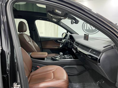 Used 2019 Audi Q7 3.0T Premium Plus AWD/4WD image 34