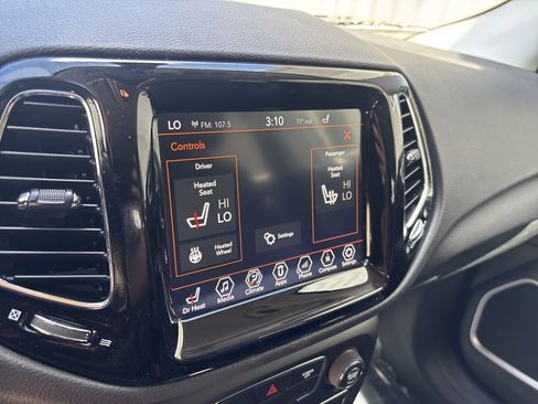 Used 2018 Jeep Compass Limited image 20