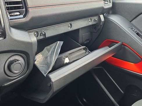 Used 2023 Nissan Frontier PRO-4X w/ Pro Convenience Package image 31