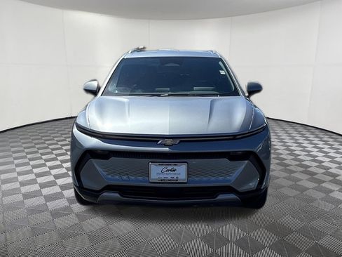 Used 2024 Chevrolet Equinox EV LT AWD/4WD image 2