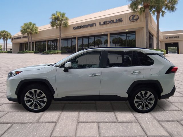 Used 2019 Toyota RAV4 Limited w/ Cold Weather Package FWD image 7