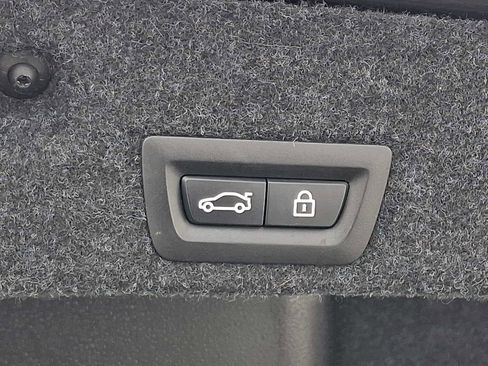 Used 2016 BMW 528i xDrive Sedan AWD/4WD image 30
