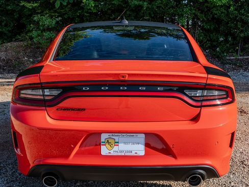 Used 2017 Dodge Charger R/T RWD image 4