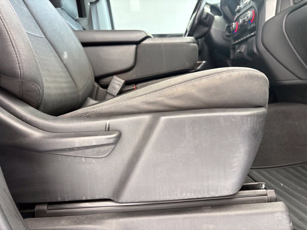 Used 2021 Chevrolet Silverado 1500 LT AWD/4WD image 32