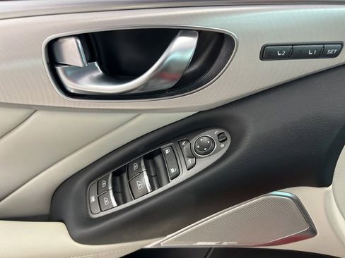 Used 2023 INFINITI Q50 Luxe AWD/4WD image 18