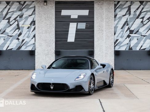 Used 2023 Maserati MC20 Coupe image 5