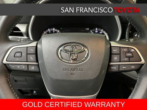 Certified 2025 Toyota Highlander XLE image 36