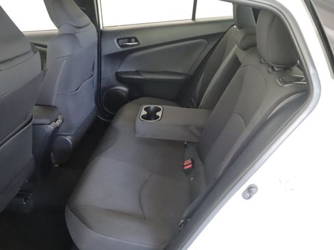 Used 2019 Toyota Prius LE AWD/4WD image 8