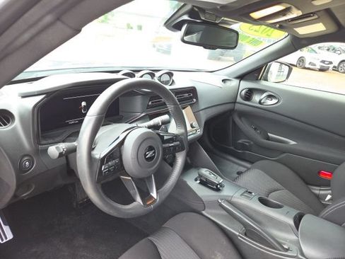 Certified 2025 Nissan Z Sport w/ Floor Mat Package RWD image 11