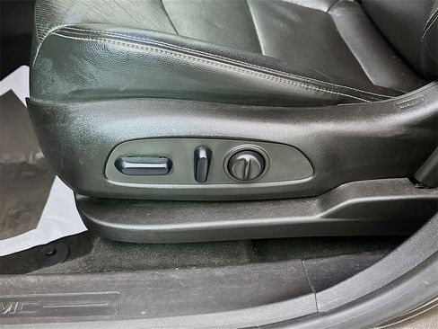 Used 2019 GMC Terrain SLT w/ Preferred Package image 18