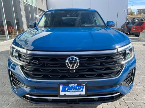 Certified 2025 Volkswagen Atlas SEL Premium R-Line image 10