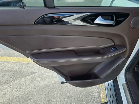 Used 2018 Mercedes-Benz GLE 350 4MATIC image 24