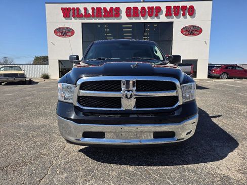 Used 2021 RAM 1500 Classic SLT RWD image 2