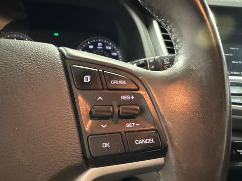 Used 2017 Hyundai Tucson SE Plus AWD/4WD image 33