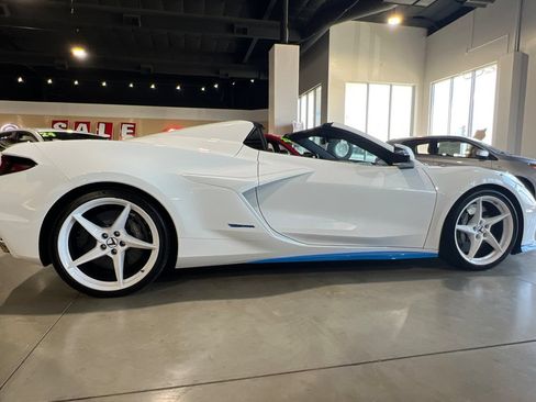 Used 2024 Chevrolet Corvette E-Ray AWD/4WD image 3