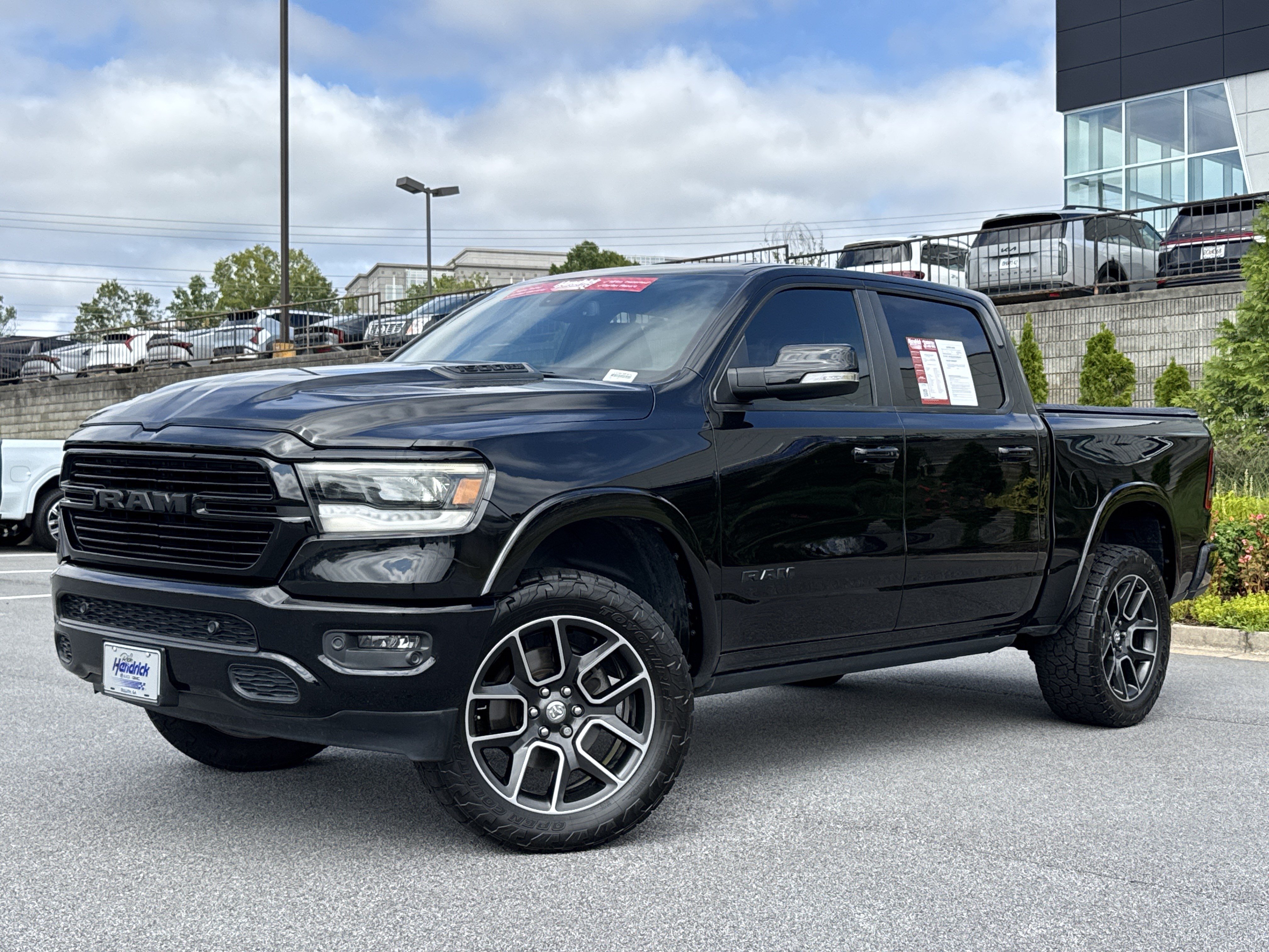 Used 2019 RAM 1500 Laramie AWD/4WD image 5