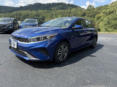 Used 2023 Kia Forte LXS