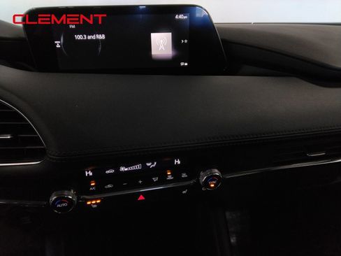 Used 2025 MAZDA MAZDA3 s image 22