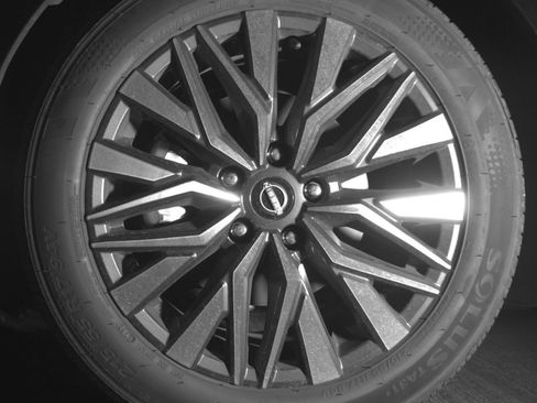 Used 2026 Nissan Altima 2.5 SV FWD image 14