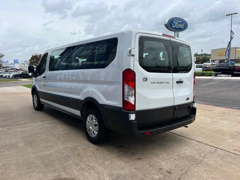 Used 2023 Ford Transit 350 XLT RWD image 5