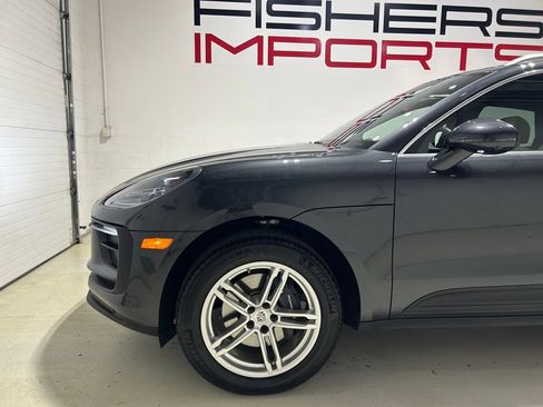 Used 2025 Porsche Macan Turbo AWD/4WD image 3
