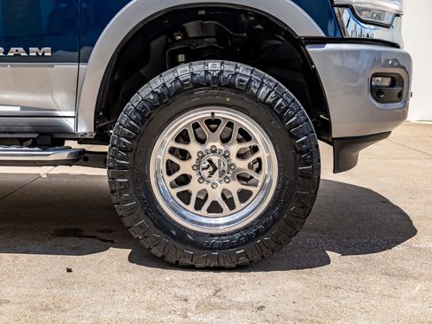 Used 2022 RAM 2500 Laramie AWD/4WD image 12