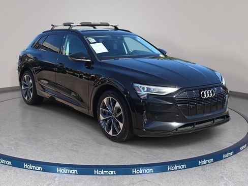 Used 2021 Audi e-tron Premium w/ Black Optic Package AWD/4WD image 4