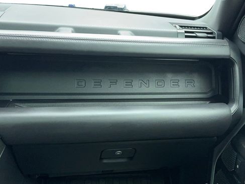 Used 2023 Land Rover Defender 110 V8 image 23