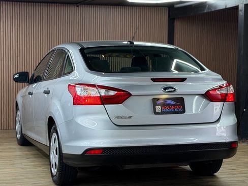 Used 2013 Ford Focus S FWD image 4