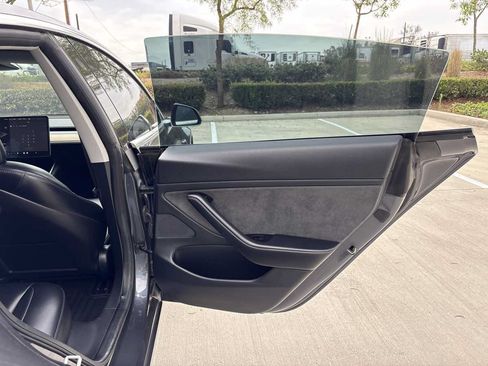 Used 2018 Tesla Model 3 Long Range AWD/4WD image 13