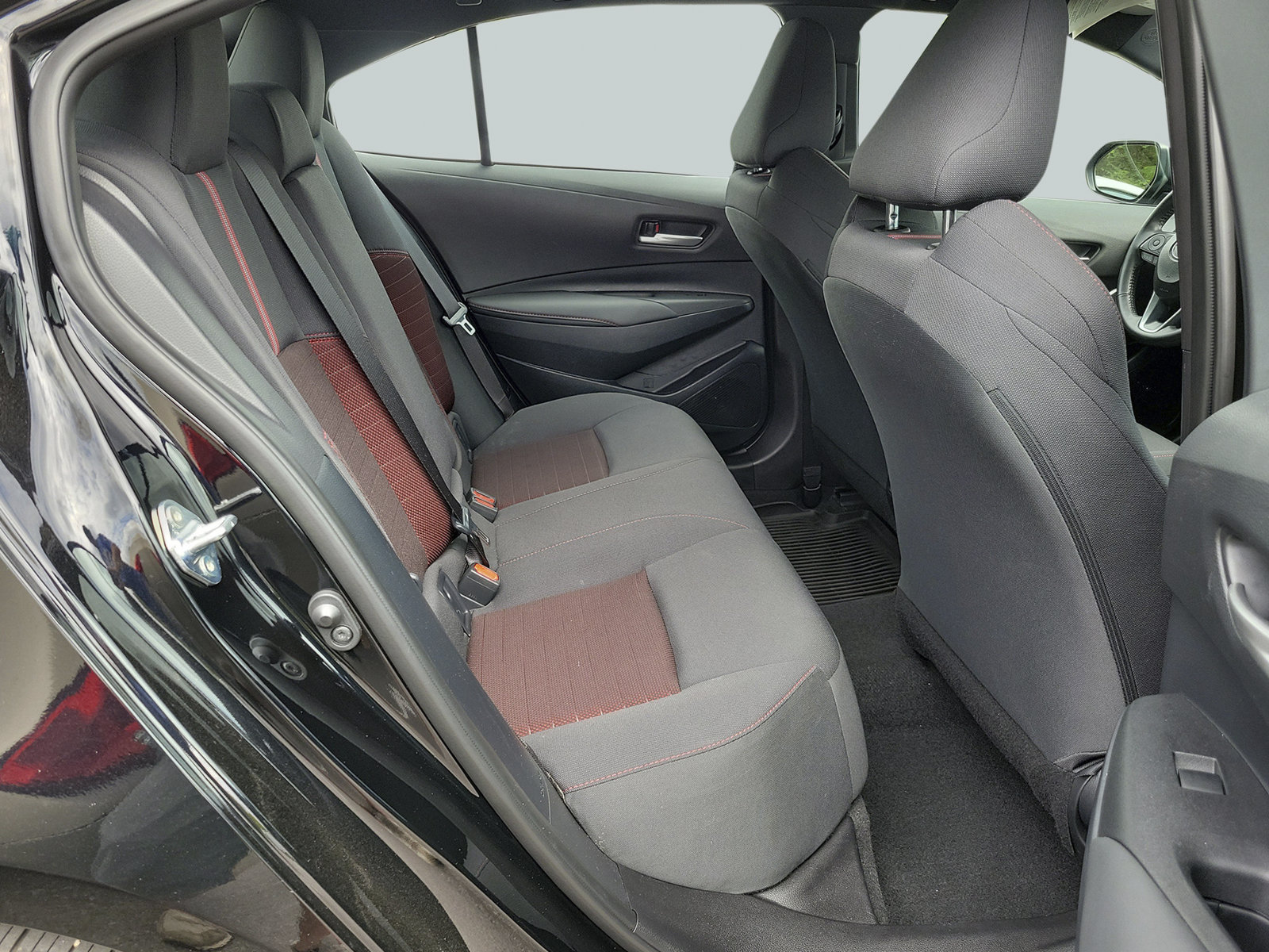 Used 2025 Toyota Corolla SE FWD image 33