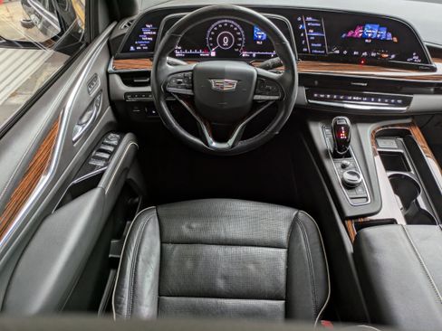 Used 2021 Cadillac Escalade Premium Luxury w/ Driver Assist Tech Package image 4