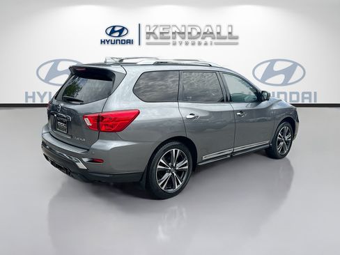 Used 2020 Nissan Pathfinder Platinum FWD image 6