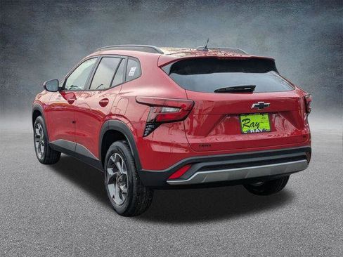 New 2026 Chevrolet Trax LT w/ Driver Confidence Package image 6