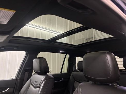 Used 2024 Cadillac XT6 Premium Luxury image 35