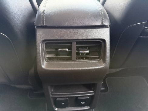 Used 2017 Ford Edge SEL w/ Equipment Group 201A FWD image 27