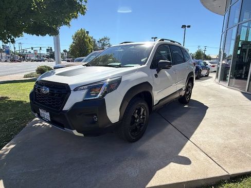 Used 2025 Subaru Forester Wilderness w/ Convenience Package AWD/4WD image 1