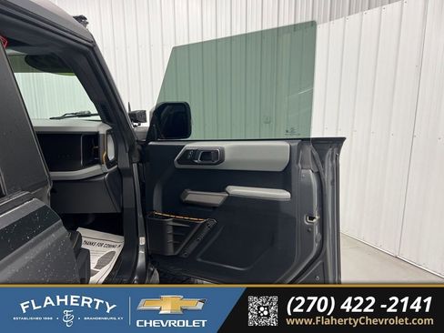 Used 2022 Ford Bronco Badlands image 14