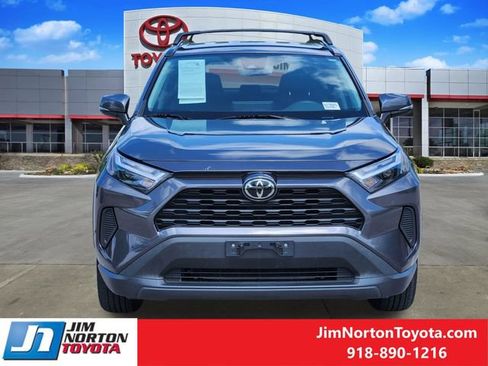 Used 2024 Toyota RAV4 XLE FWD image 2