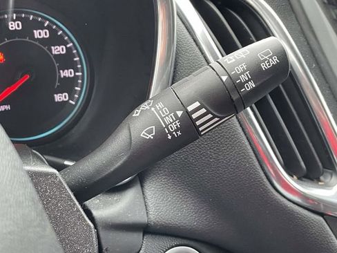 Used 2020 Chevrolet Equinox LT image 30