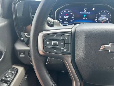 Used 2022 Chevrolet Silverado 1500 ZR2 w/ Technology Package image 17