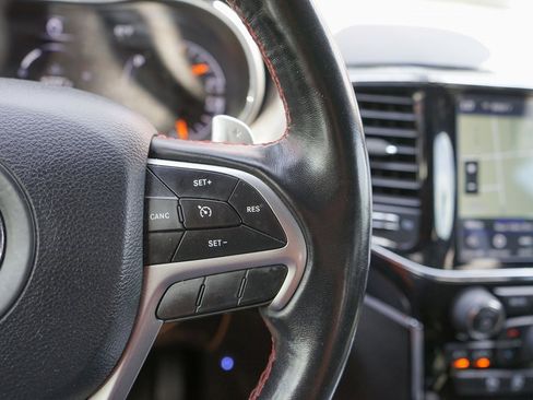 Used 2020 Jeep Grand Cherokee Trailhawk image 23