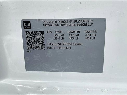 New 2024 Chevrolet Express 4500 4500 Series w/ Power Convenience Package image 12