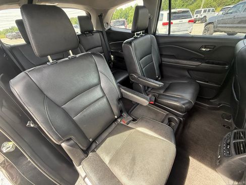 Used 2017 Honda Pilot Elite image 9