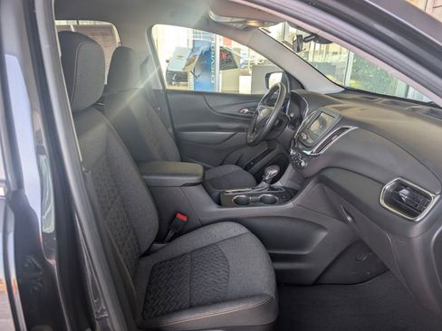 Used 2023 Chevrolet Equinox LT w/ Driver Convenience Package image 34