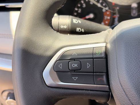 Used 2025 Jeep Compass Limited AWD/4WD image 27